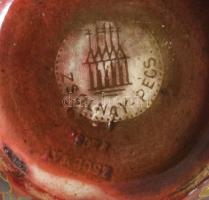 Zsolnay szaracén mintás váza. 1900 körül. Jelzés: festett, pontkörös, öttornyos márkajelzés MADE IN ...