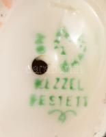 Hollóházi art deco kos. Terv: Zumpfe Klára. Jelzett, aljánál repedéssel, m: 8,5 cm