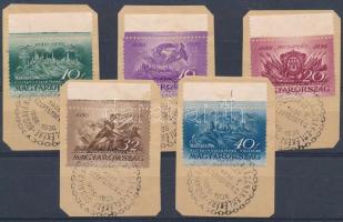 1936 Budavár sor felső ívszéllel a tartalék sor részletével, alkalmi bélyegzéssel kivágásokon