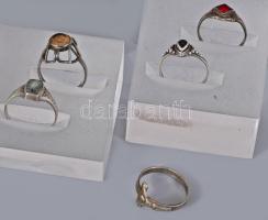 cca 20. sz. első fele, 5 darab antik ezüst (Ag) gyűrű, közte jelzett, közte kővel, bruttó 9,5g