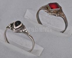cca 20. sz. első fele, 5 darab antik ezüst (Ag) gyűrű, közte jelzett, közte kővel, bruttó 9,5g