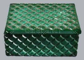 Malachit üveg dobozka, sarkán kis pattogzással 12x9 cm