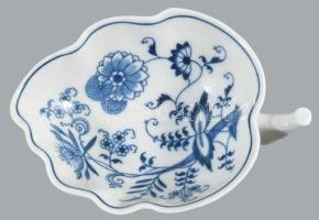 Meissen hagymamintás cukortartó rózsa fogóval, jelzet,t hibátlan, m: 9 cm + Terra Porcelain hagymami...