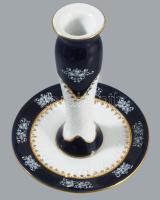 Zsolnay Pompadour mintás porcelán gyertyatartó. Jelzett, hibátlan, m: 14 cm