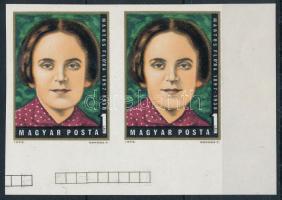 1972 Martos Flóra ívsarki vágott pár