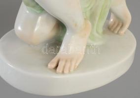 Herendi térdelő akt, kézzel festett, jelzett, Lux Elek terve, Tertia, hibátlan, m: 34 cm