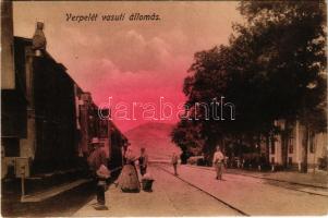 Verpelét, vasútállomás, vonat. Baross nyomda kiadása