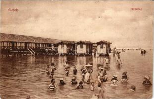 1907 Siófok, Fürdőház, fürdőzők a Balatonban. Weisz Lipót kiadása (EB)