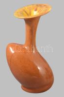 Modernista iparművész váza, Iparművészeti Vállalat címkemaradékkal, kis kopással, m: 23,5 cm