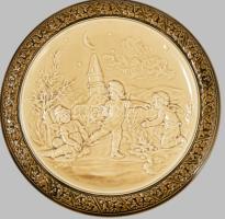 cca 1900 Schütz Cilli Játszó puttók nagyméretű falitál pár. Mázas fajansz, jelzett, 593 és 594 forma...