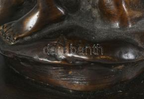 Kos égövi jegy allegóriája. Olasz bronz szobor, márvány talpazaton, jelzett 36 cm