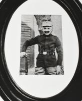 1977 Kollár István esztergomi fotóművész felvétele (Emlék), 1 db nagyméretű, feliratozott, vintage a...