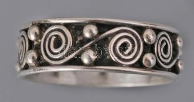 Ezüst (Ag) gyűrű, jelzett, 925 ezrelékes, m:56, 2,9g