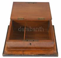 cca 1900 Íróasztali díszdoboz, intarziás díszítéssel, kulcs nélkül, 34x27 cm