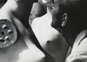 1977 Karner Károly soproni fotóművész felvétele (Kopaszok), 1 db nagyméretű, feliratozott, vintage a...