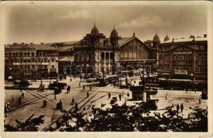 Budapest VI. Berlini tér a Nyugati pályaudvarral, vasútállomás, Stühmer, Moskovics Emil üzlete (az épület már nincs meg), Hotel Westend szálloda, villamos, Magyar-Német Bank R.T. Photo Erdélyi (EK)