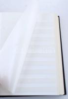 30 lapos, A/4-es berakó fekete aranyozott borítóval, újszerű állapotban