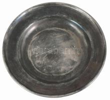 Ón tányér koronás, virágos címerrel jelzett XVIII sz. d: 22 cm