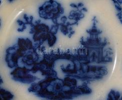 cca 1880 Lindner &amp; Co. máz alatti kék festéssel pagodás díszítésű tál, jelzett, kis repedésv...