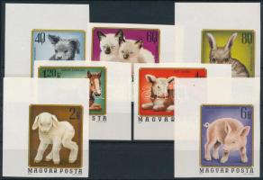 1974 Háziállatkölykök ívsarki vágott sor (8.000)