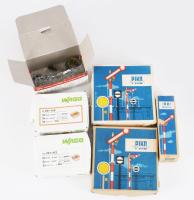 Doboznyi vegyes Piko makett vasút jelzőtáblák, többségében eredeti dobozukban.