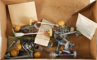 Doboznyi vegyes Piko makett vasút jelzőtáblák, többségében eredeti dobozukban