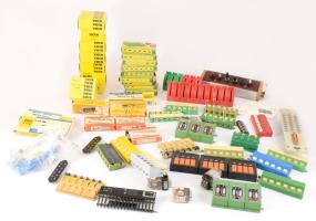 cca 65 darab kapcsolópultból álló készlet, sok Piko darabbal, közte eredeti dobozában.