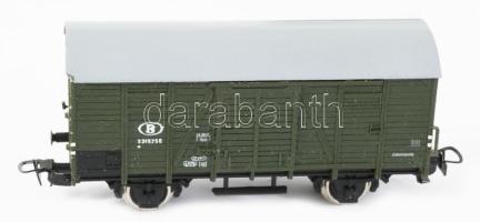 4 darab Piko és Marklin modell vasú teherkocsi, eredeti dobozában