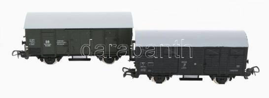 4 darab Piko modell vasú teherkocsi, eredeti dobozában