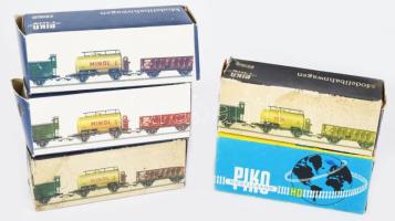 5 darab Piko modell vasú teherkocsi, eredeti dobozában.