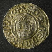 Anglia 870 k. Denár Ag "Ethelred" (1,36g) T:XF lyuk
England ~870. Denar Ag "Aethelre...