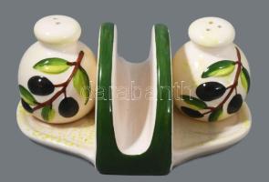 22 darabos vegyes vintage szervírozó és pohár készlet, jó állapotban