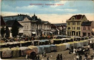 1915 Kézdivásárhely, Targu Secuiesc; Zsigmond tér a vigadóval, piac, üzletek. Kézdivásárhelyi könyvn...