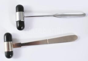 2 darab orvosi reflexvizsgáló kalapács, h: 20 cm