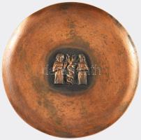 Tevan Margit (1901-1978): Tálka figurális díszítéssel, fém, jelzett, kissé kopott, d: 24,5 cm