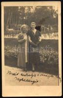 Dayka Margit (1907-1986) színésznő autográf soraival és aláírásával képeslap