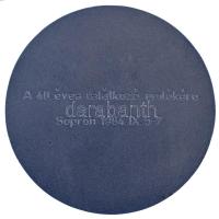 1984. "NME Fémkohászattani Tanszék" egyoldalas fém emlékérem fémek vegyjeleivel, illetve a...