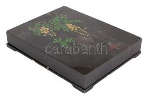 Lakkdoboz. Észak Korea, Phenjan XX. sz. közepe. 26x33 cm Kis kopással