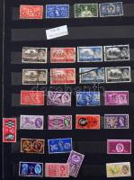 Nagy-Britannia 974 db képes bélyeg 10 lapos nagyalakú berakóban