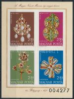 1973 Bélyegnap - A Magyar Nemzeti Múzeum régi magyar ékszerei vágott blokk