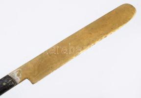 Antik bronz és fa süteményes szett, ezüstözött tartón, 6 személyes, m: 26 cm