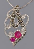 Ezüst (Ag) kígyó nyaklánc szintetikus rubinnal és markazittal díszített medállal, jelzett, h: 42 cm,...