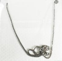 Ezüst (Ag) venezianer nyaklánc borostyán medállal, jelzett, h: 38 cm, bruttó: 6,6 g