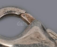 Tenyésztett gyöngy nyaklánc, ezüst kapoccsal, malachit gyöngyökkel, h: 49 cm