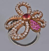 Ezüst (Ag) gyűrű kövekkel díszítve, kőhiánnyal, jelzett, méret: 55, bruttó: 10,54 g