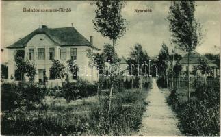 Balatonszemes, nyaralók, villa