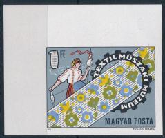 1972 Textilműszaki Múzeum ívsarki vágott bélyeg