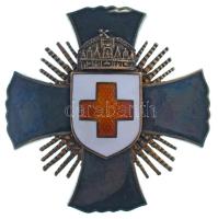 1922. "A Magyar Vöröskereszt Érdemkeresztje" aranyozott, zománcozott, bronz jelvény, közep...