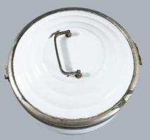 Budener zománc kenyér vagy sütemény tároló, kis sérüléssel d: 26 cm