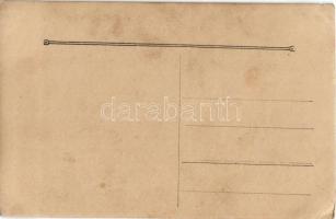 Pilóta és repülőgépe / aircraft and its pilot. photo (EK)